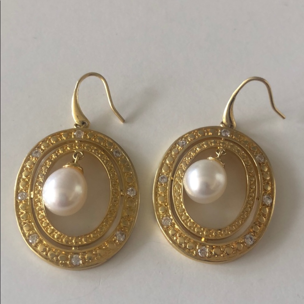 CGI CN gold tone pearl dangle earrings new